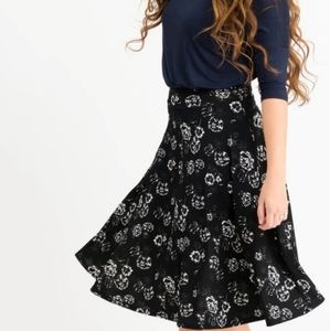 Midi skirt with pockets